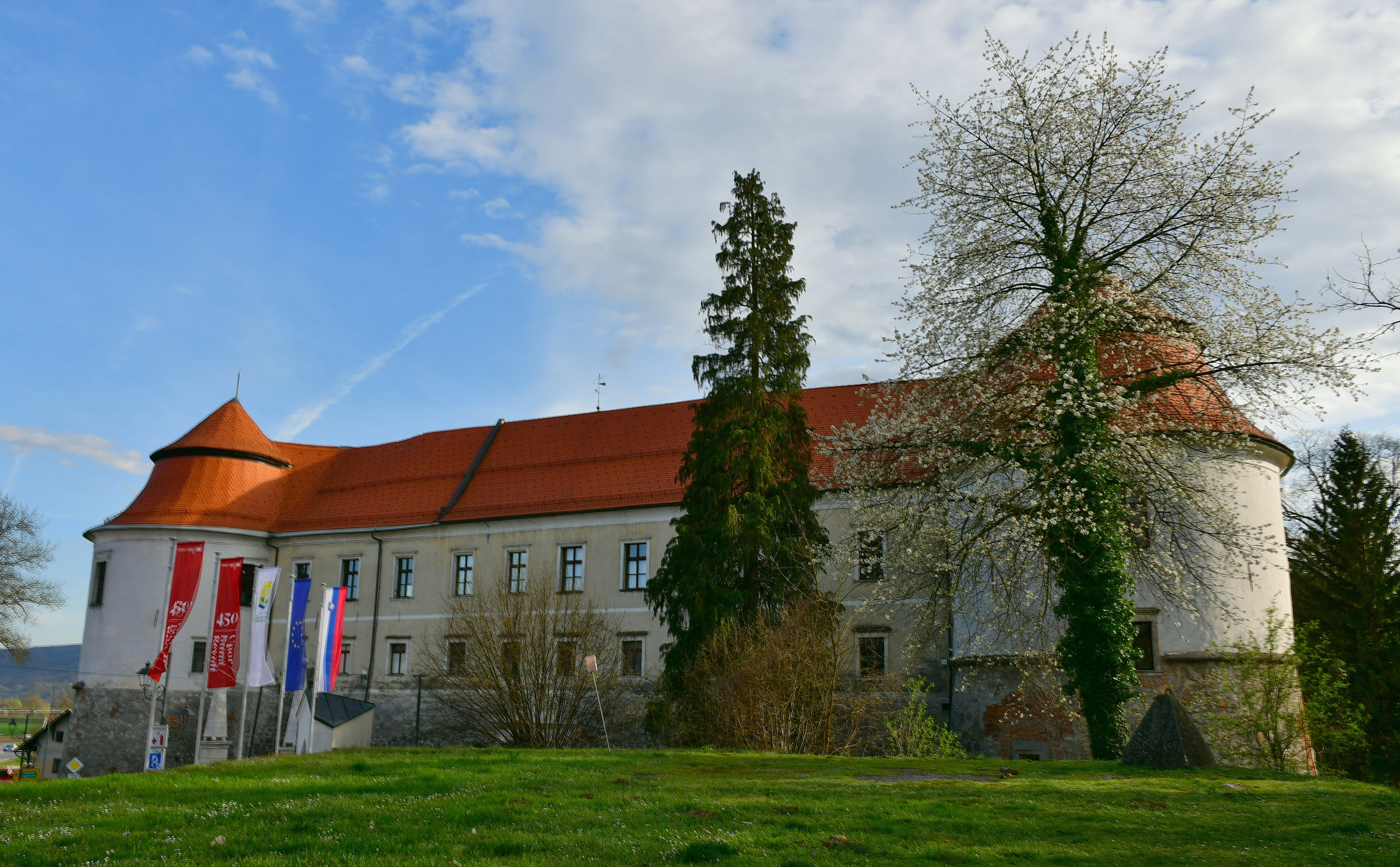Naj okolje in narava lovita svoje signale. Ko je le mogoče izklopite iz vtičnic vse elektronske naprave.