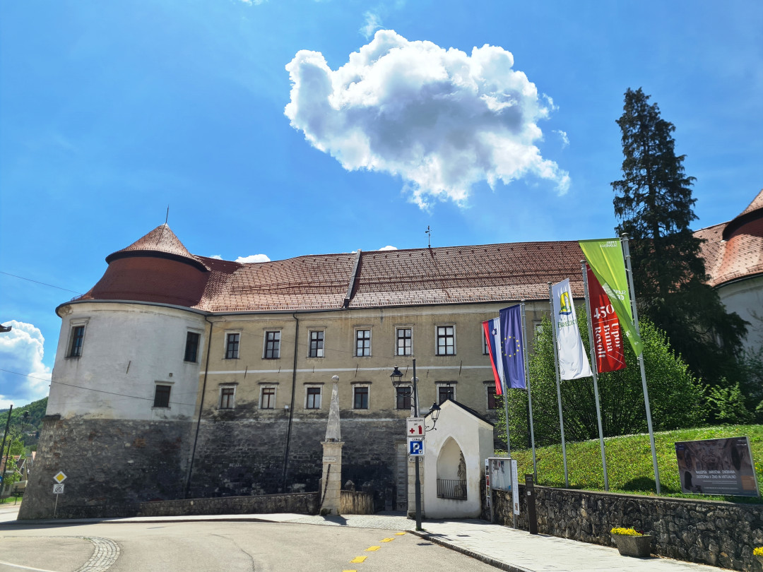 Odprtje kiparske razstave: Nikola Smilkov, Pogled v nebo