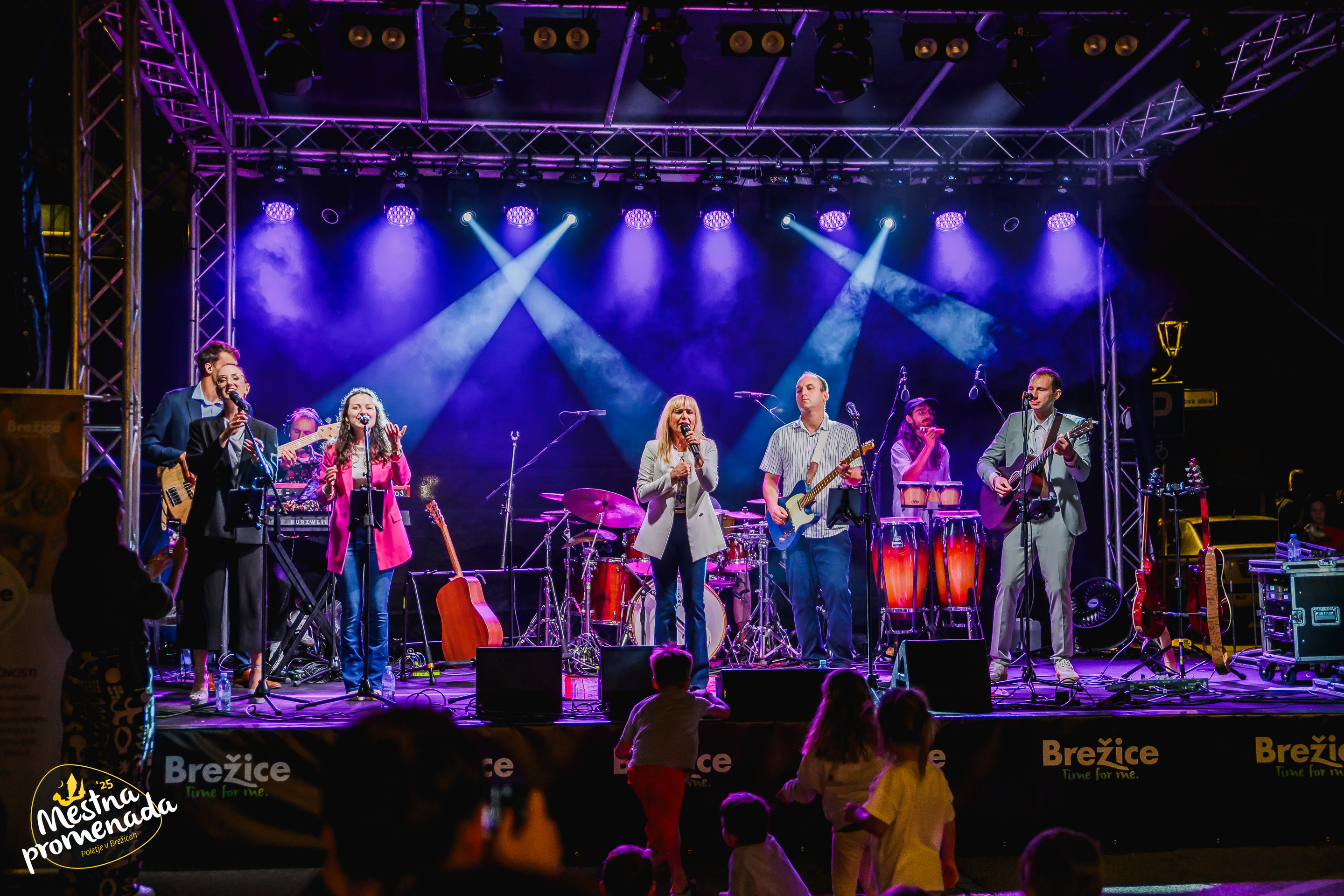 Otvoritveni večer Mestne promenade Brežice 2025 zaznamovalo prestižno priznanje Slovenia Green Destination Platinum