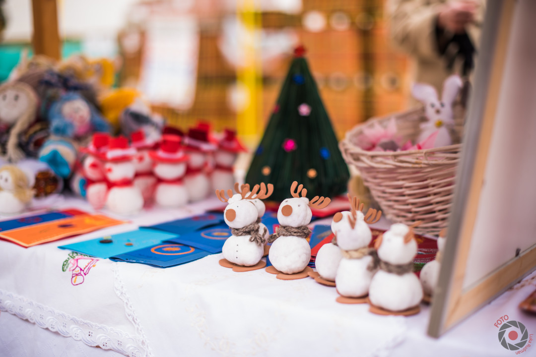 Povabilo zainteresiranim ponudnikom k sodelovanju na prazničnih stojnicah v Termah Čatež (22. 12. 2023 – 7. 1. 2024)