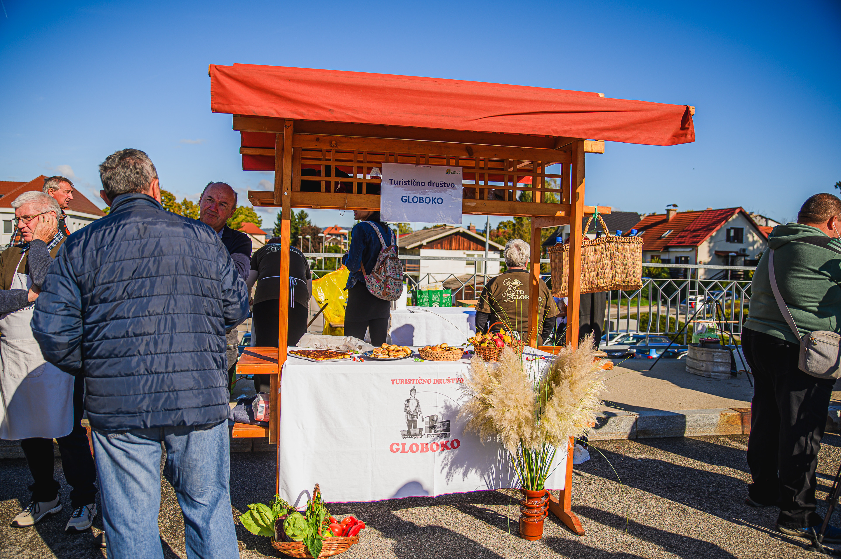 Predstavitev turističnih društev in kuhanje Županovega golaža