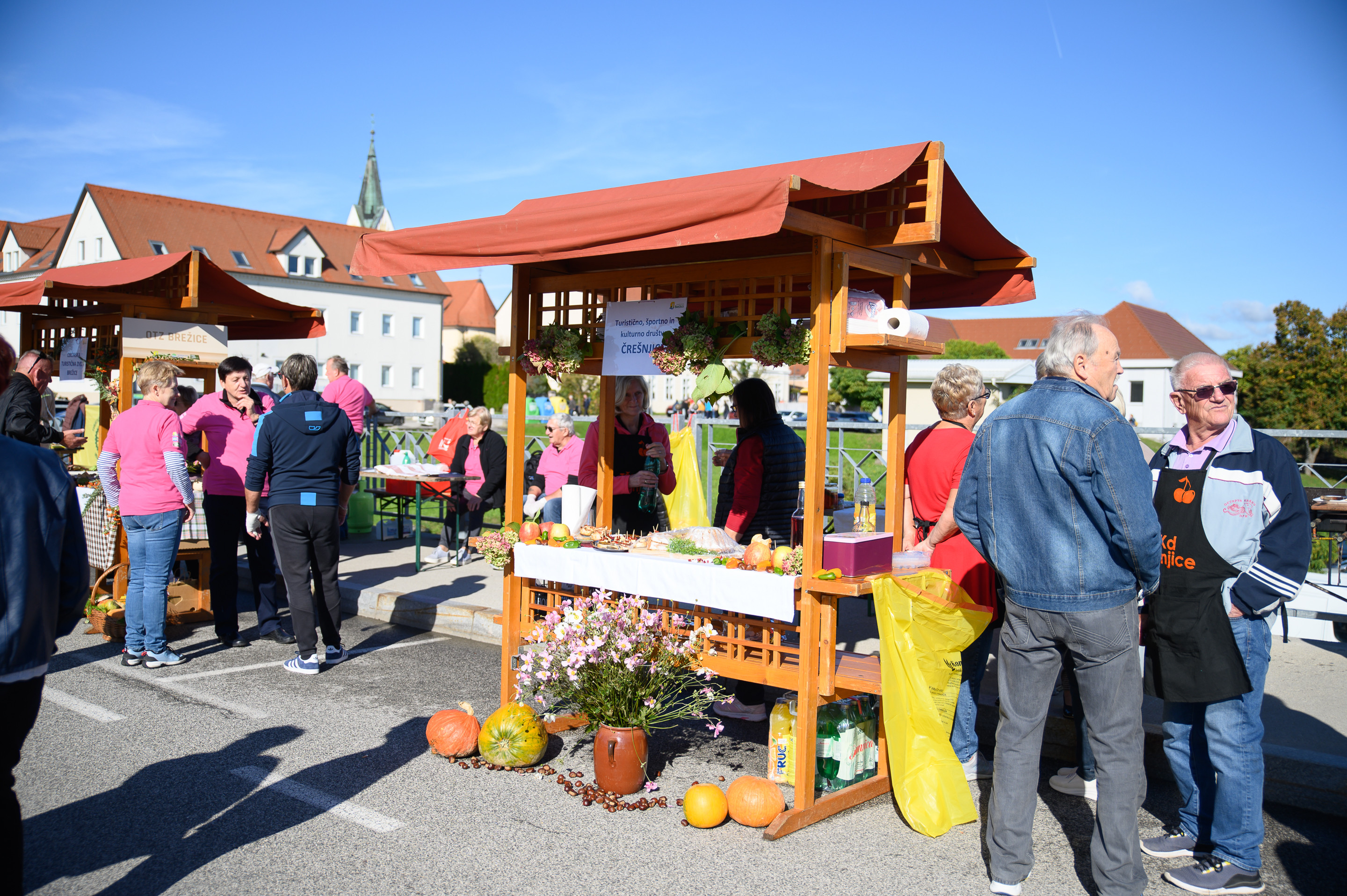 Predstavitev turističnih društev in kuhanje Županovega golaža
