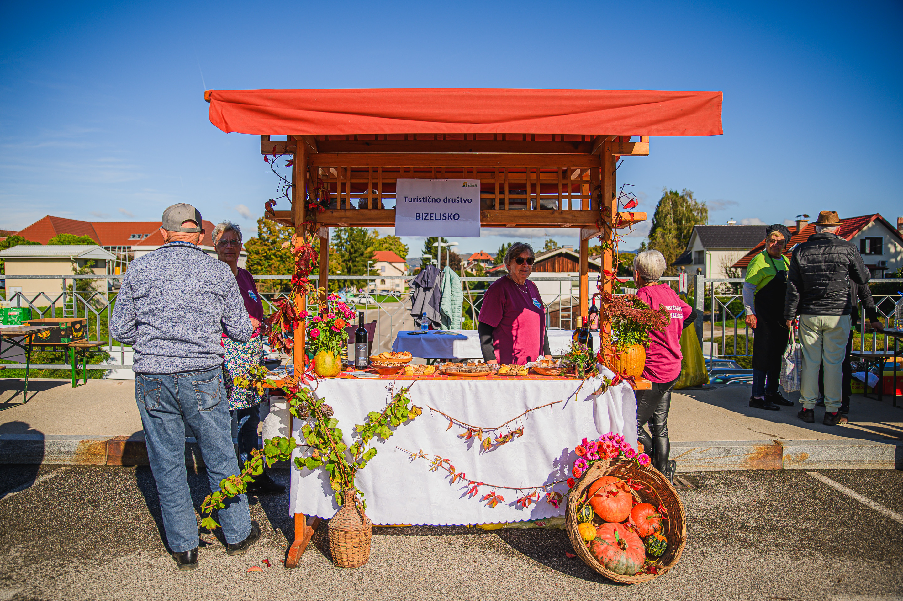 Predstavitev turističnih društev in kuhanje Županovega golaža