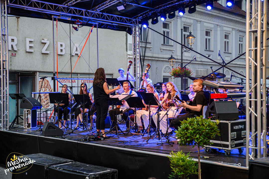 Preplet znanih melodij