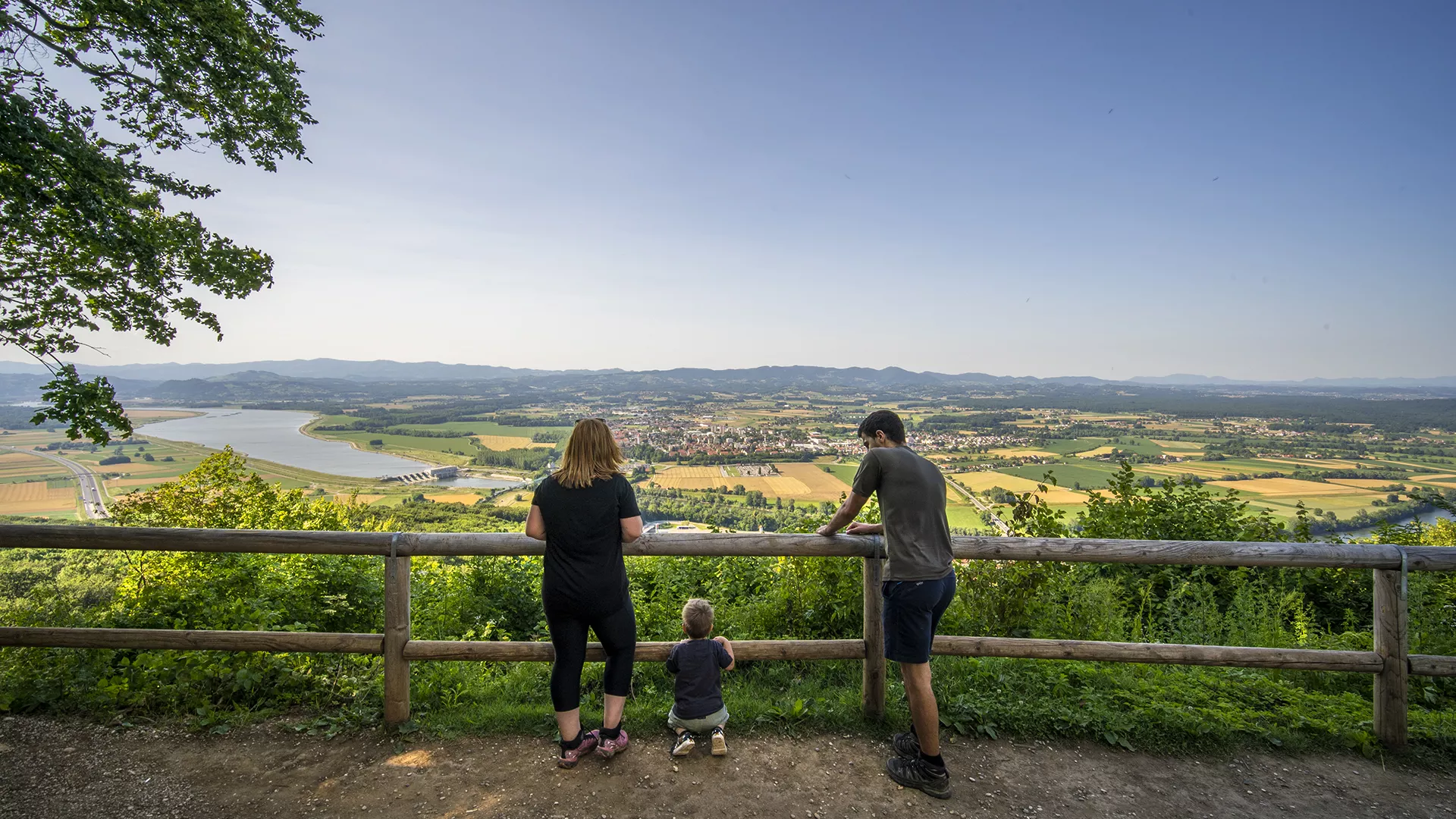Raziščite destinacijo Brežice z avtodomom za 1. maj