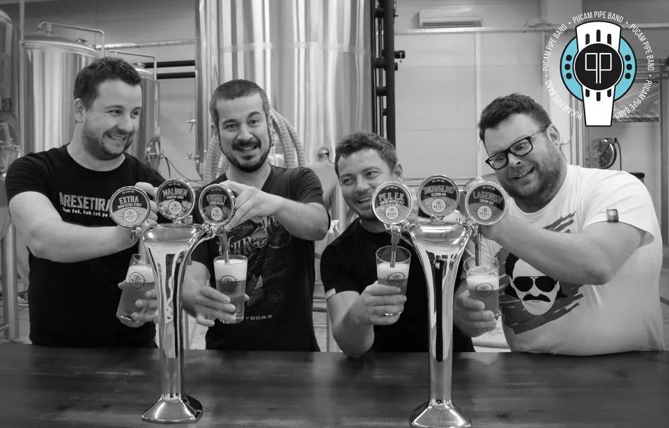 Špil v Resetu: Pucam pipe