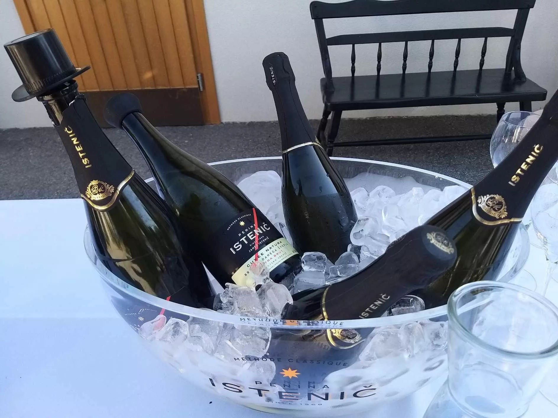 Tretja generacija družine Istenič prevzema družinski posel