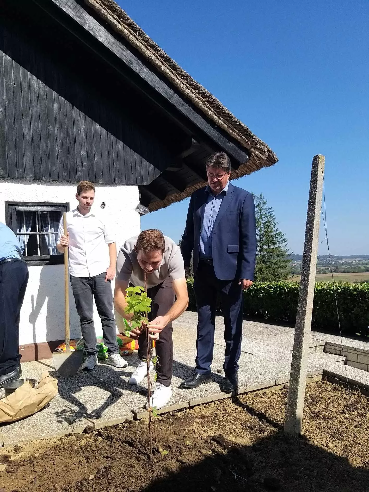 Tretja generacija družine Istenič prevzema družinski posel