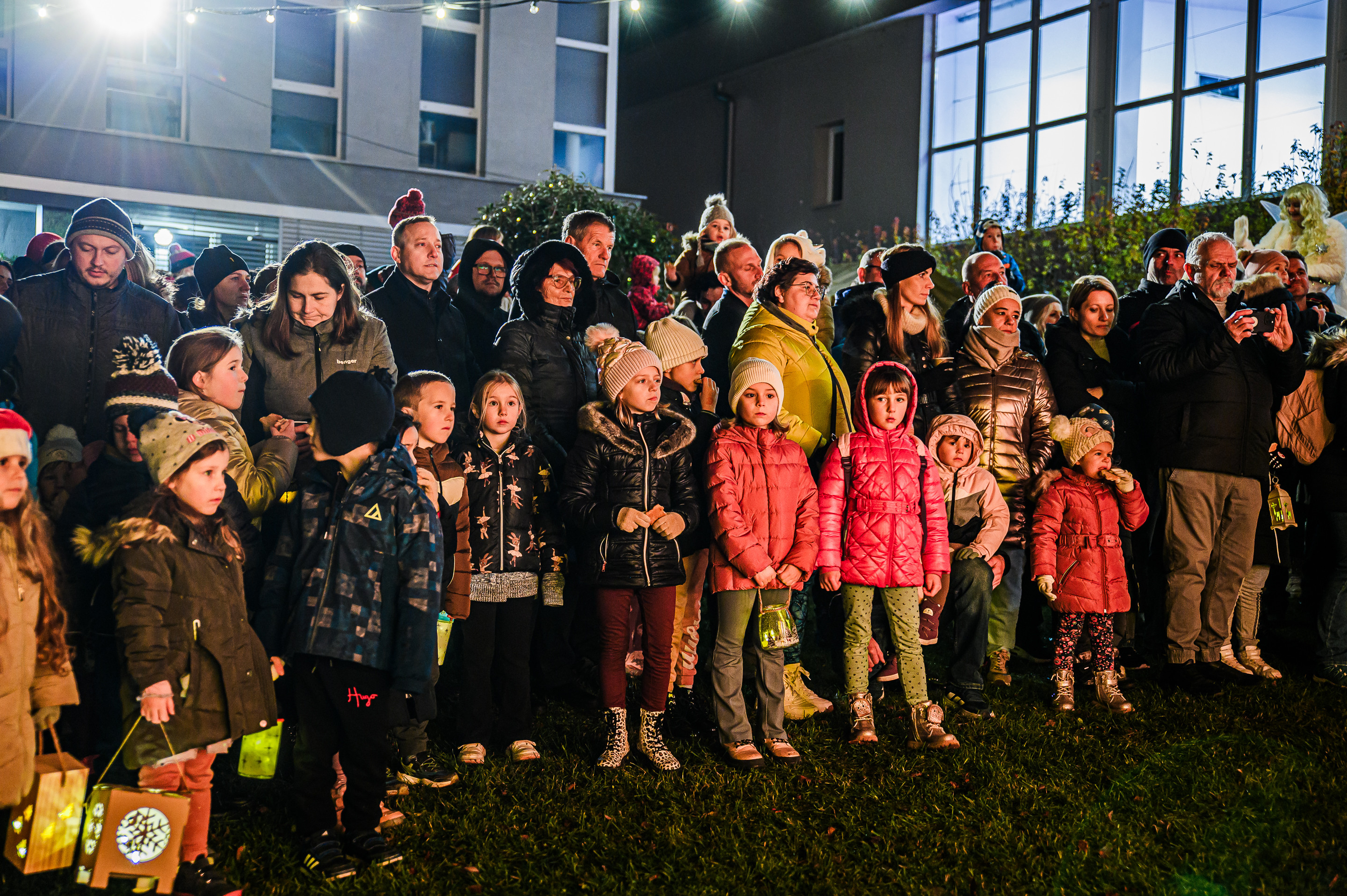 V Brežicah praznične luči prižgali z rekordnim obiskom najmlajših