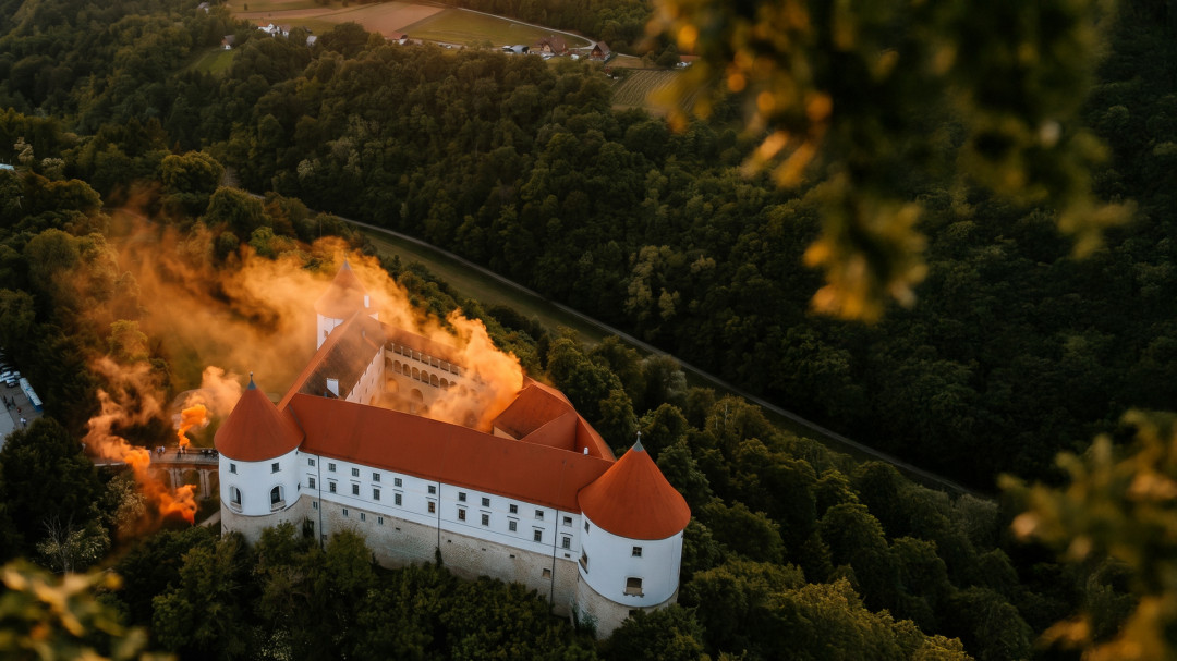 V Brežice prihaja butični festival elektronske glasbe Fort X