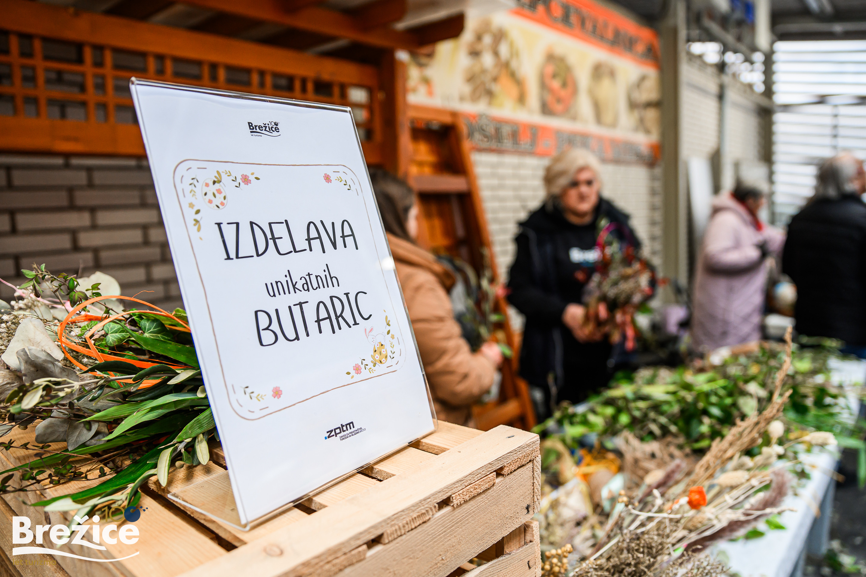 Velikonočna tržnica v Brežicah znova združila lokalne ponudnike