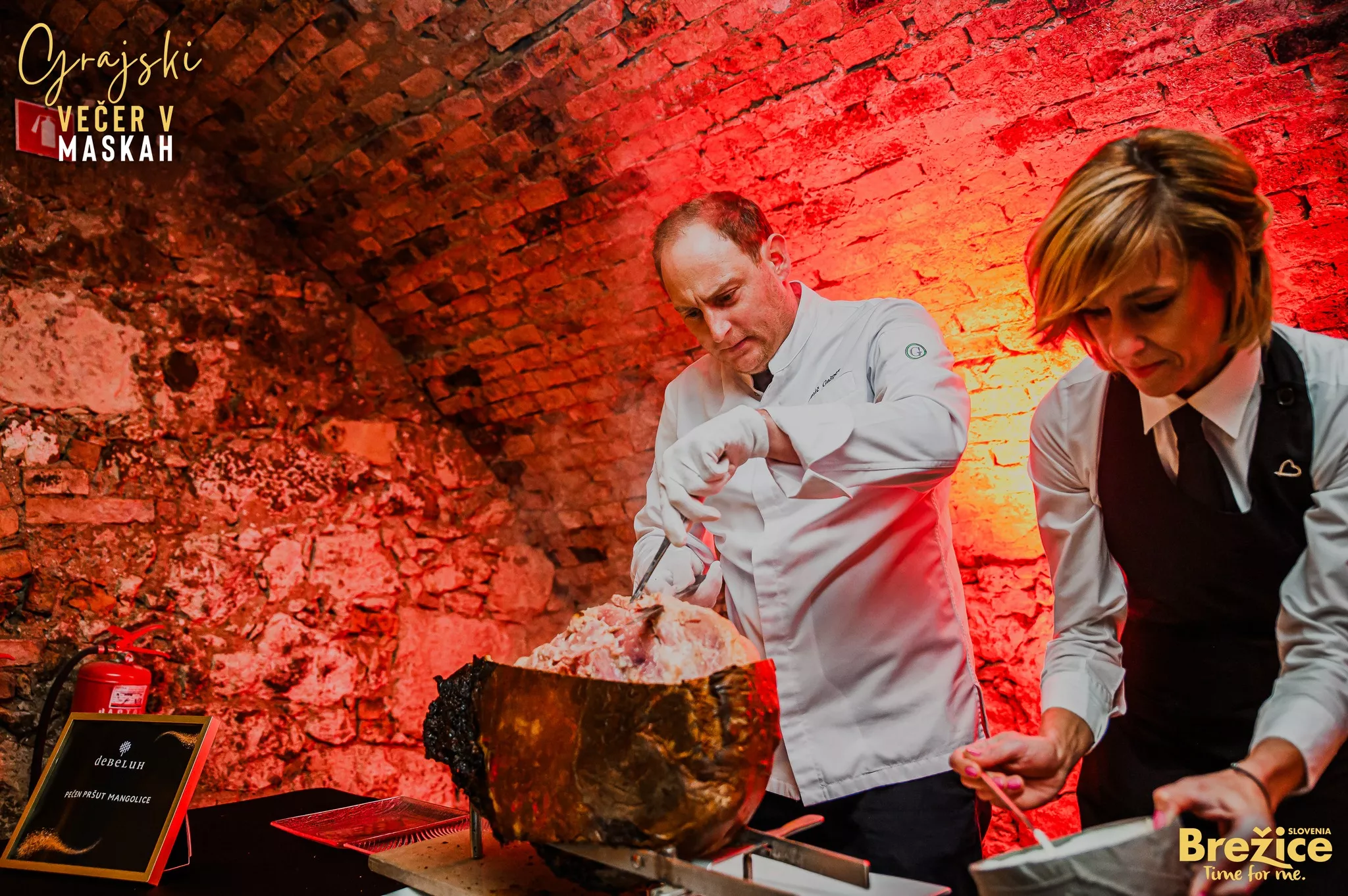 Zavod za podjetništvo, turizem in mladino Brežice v grajski vinski kleti brežiškega gradu priredil edinstveno kulinarično doživetje v maskah