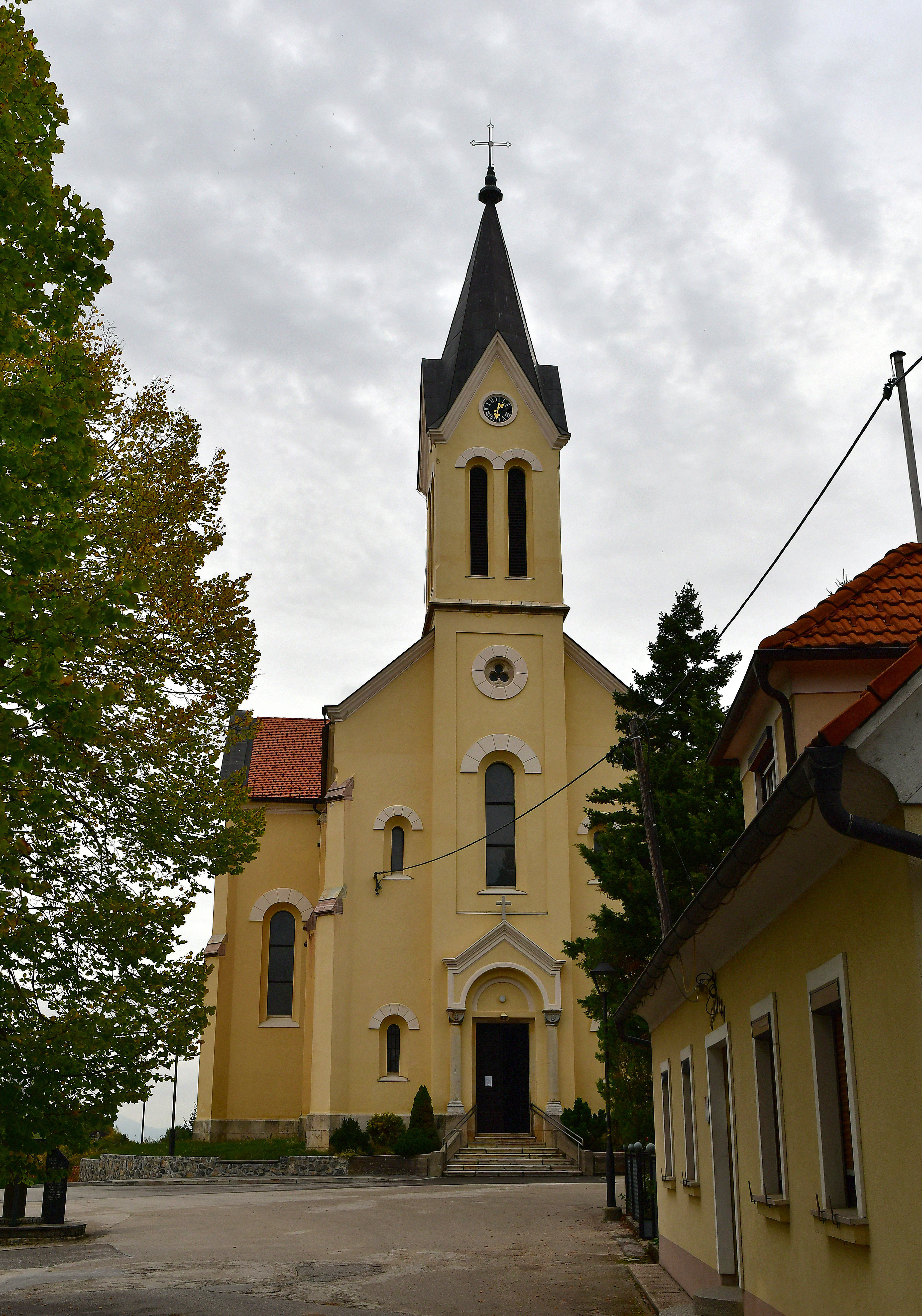 Župnijska cerkev Marijinega vnebovzetja, Velika Dolina