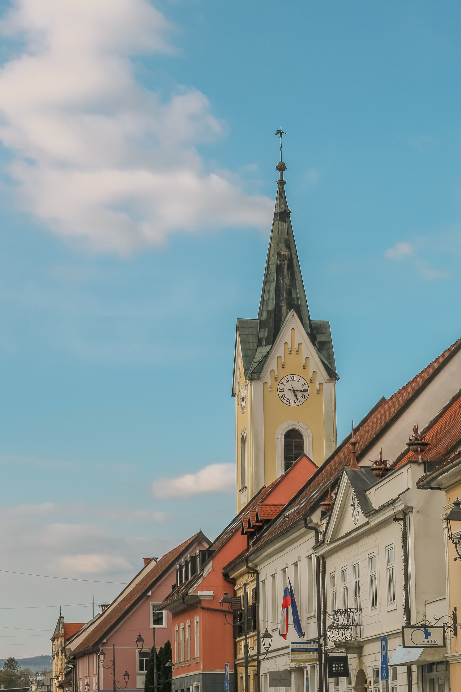 Župnijska cerkev sv. Lovrenca