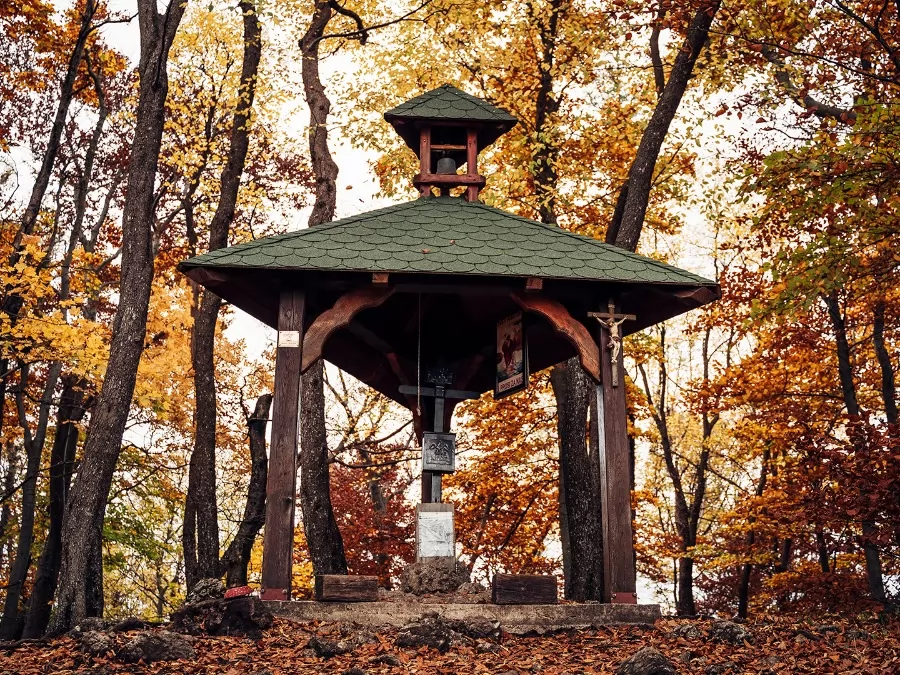 The trail to Špiček